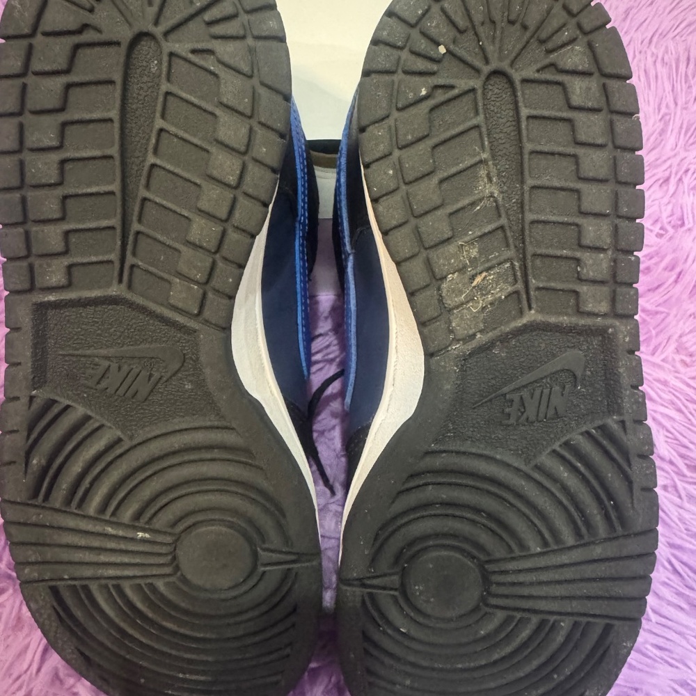 Nike Dunks - Picture 4 of 4